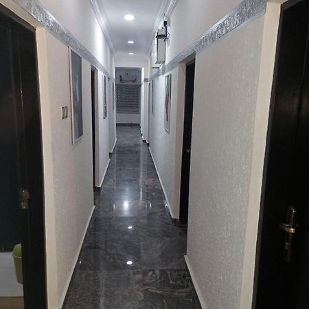 Rush Hotel & Apartments Lagos Extérieur photo