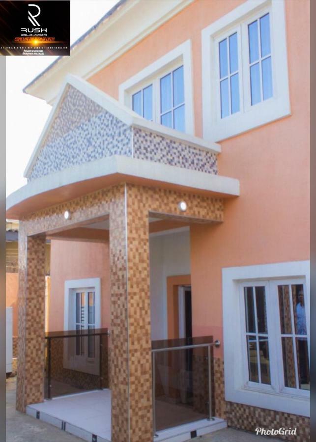 Rush Hotel & Apartments Lagos Extérieur photo